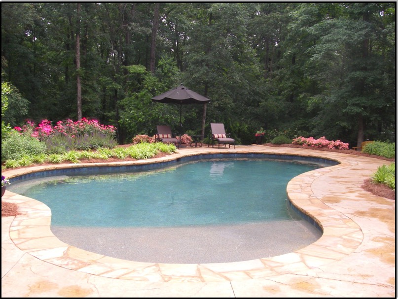 beach entry to pool